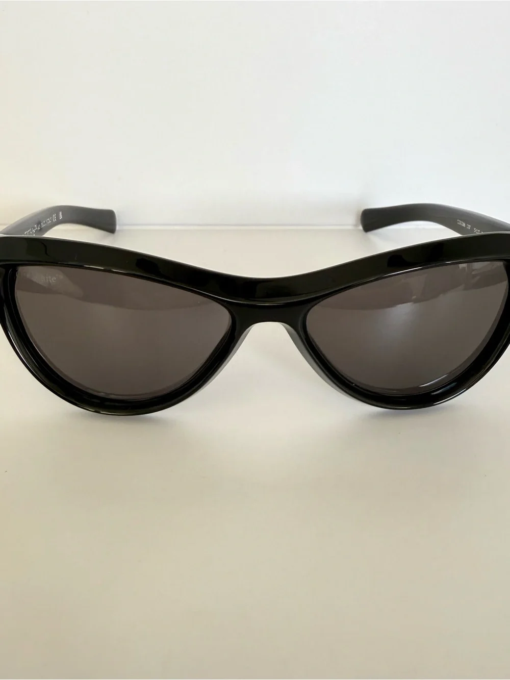 NEW!!! Off-White unisex sunglasses OERI066 1007 Authentic